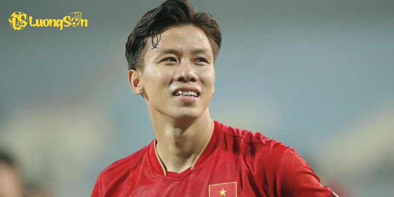 Quế Ngọc Hải – Tỏa Sáng Trong Làng Bóng Việt